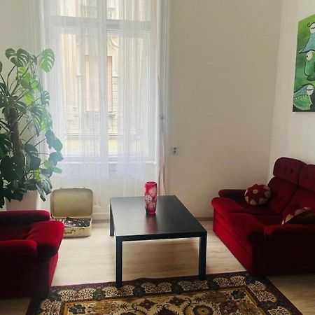 Doxie Rooms And Beds Budapeste Exterior foto